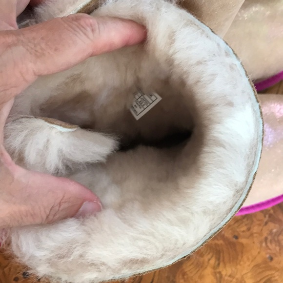 Ugg ribbon back fur lining NWT no box pink piping - Picture 5 of 7